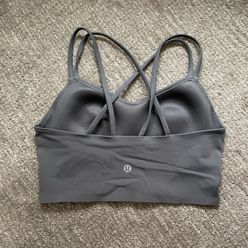Lululemon like a cloud longline size 6